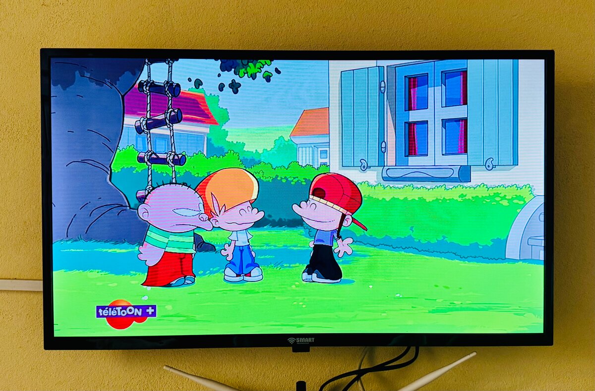 TV Smart Technology 32 pouces