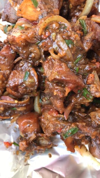 Délicieux porc sauté et braisé