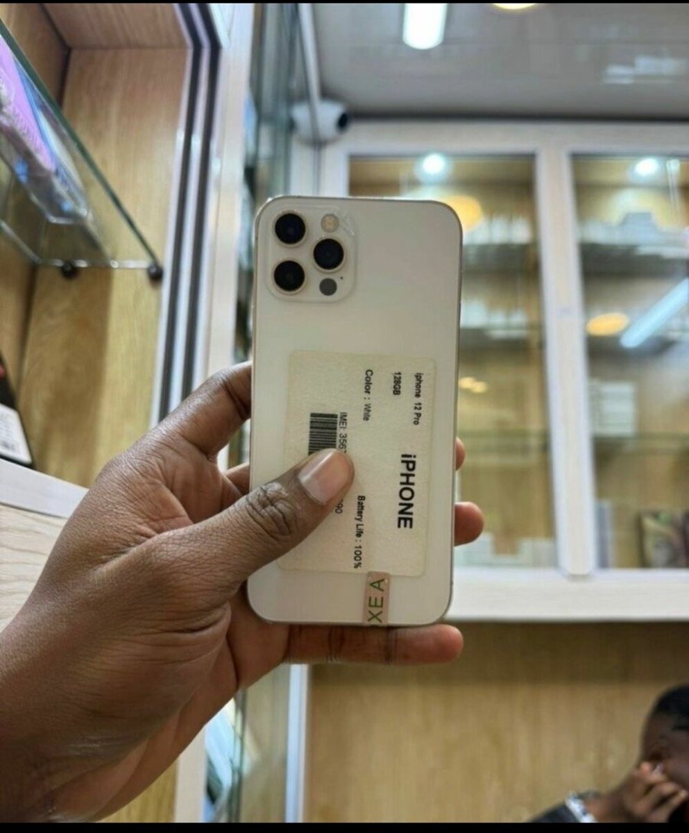 iPhone 12 Pro Max - Excellent