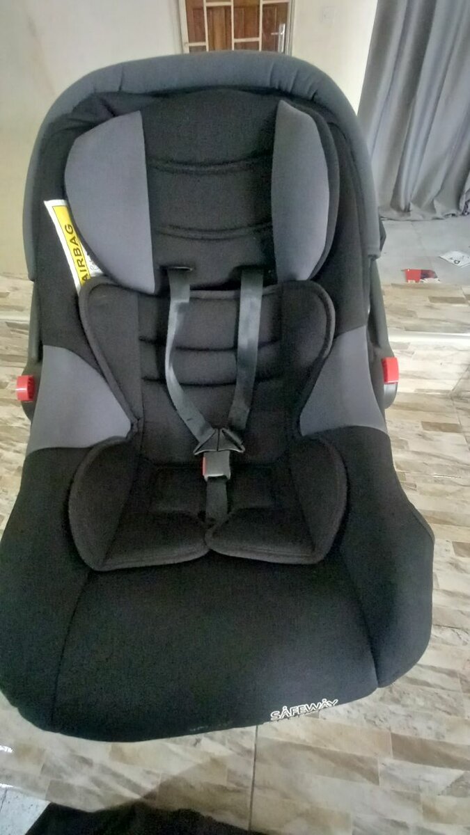 Infant car seat