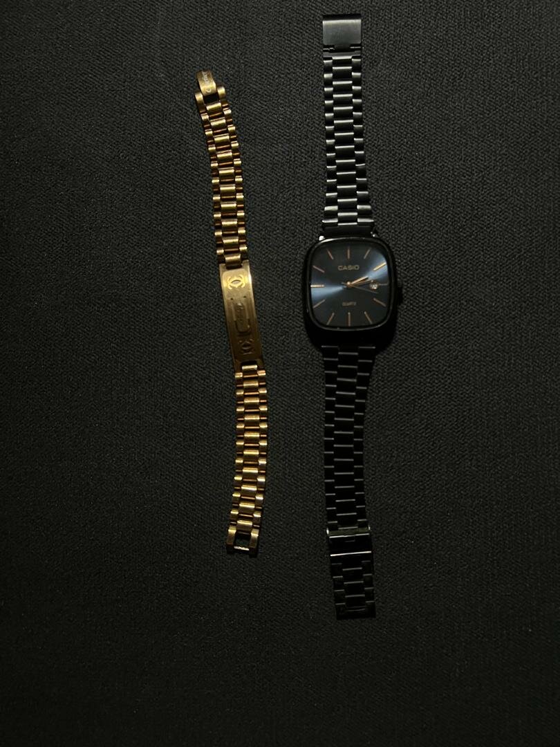 Montre élégante en acier