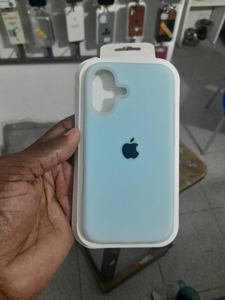 Coque iPhone 16 Silicone Bleu