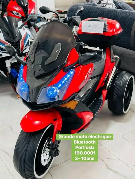 Grande moto électrique enfant