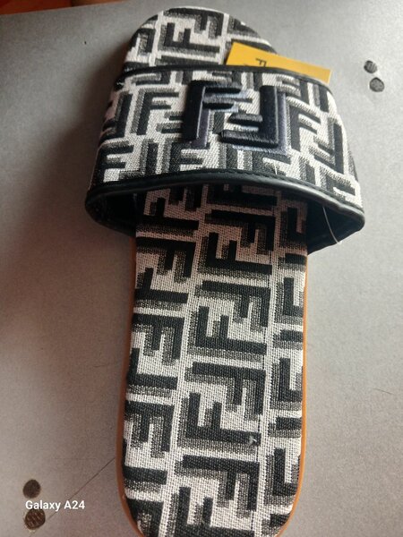 Sandales Chic Fendi Femme