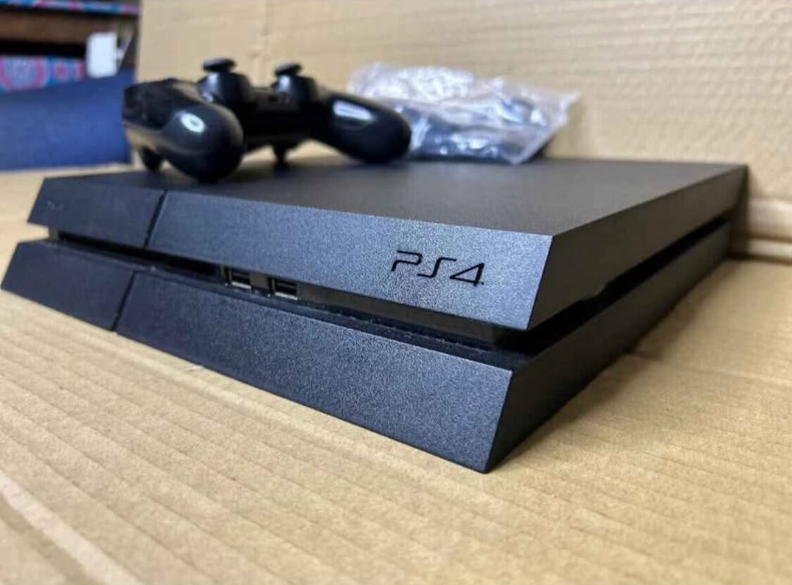 Console PS4 fat craquée
