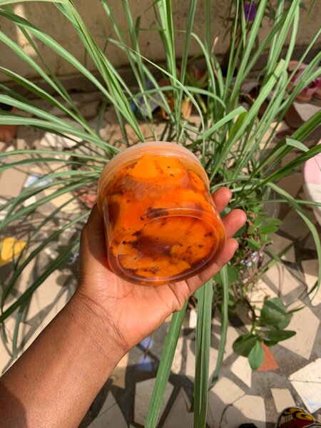 Assortiment de fruits en conserve