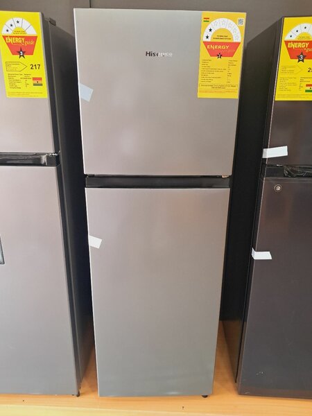 Hisense 154 liter top freezer refrigerator