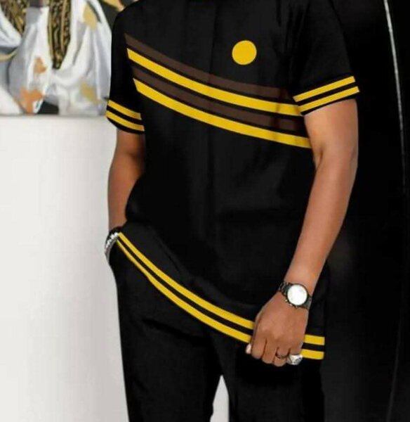 Ensemble africain élégant