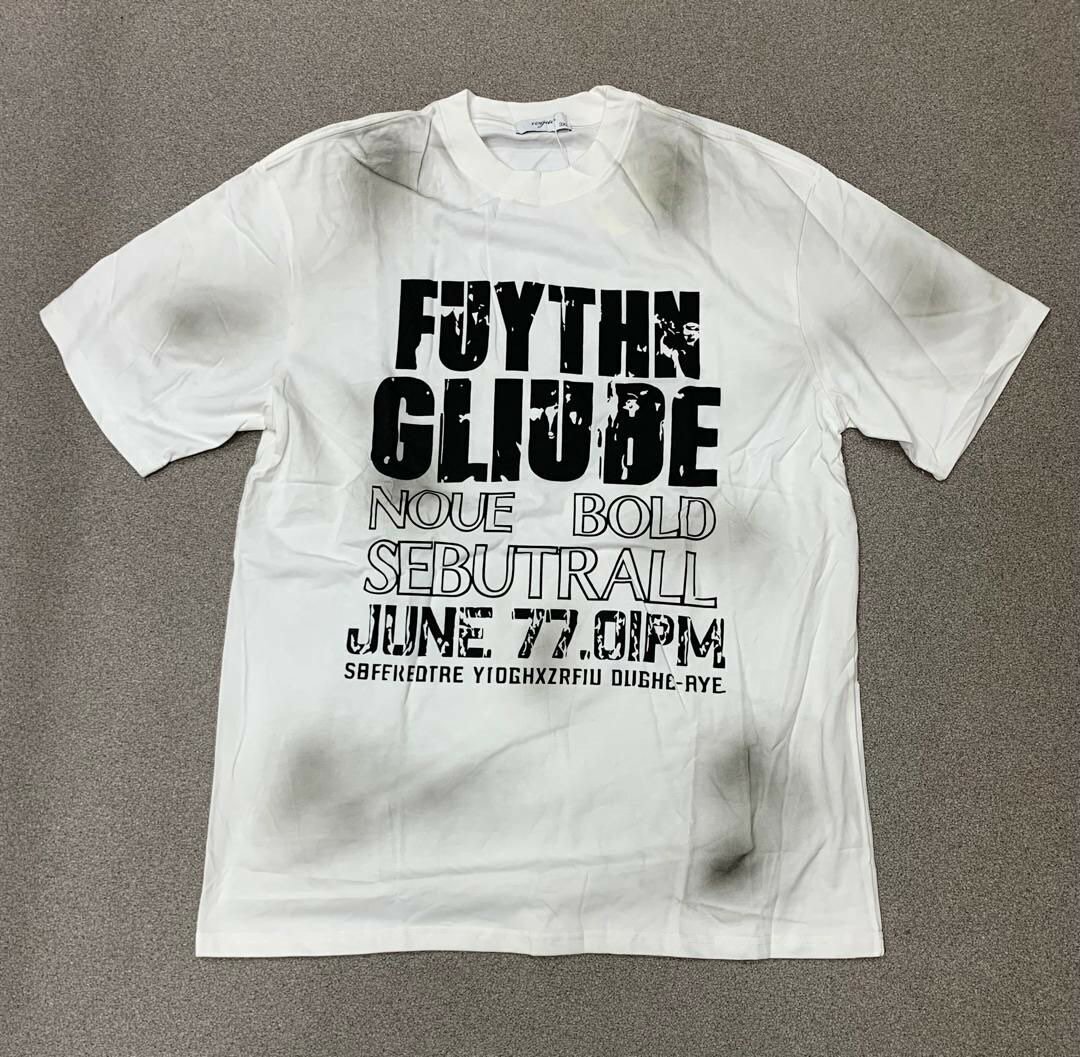 T-shirt blanc à imprimé graphique