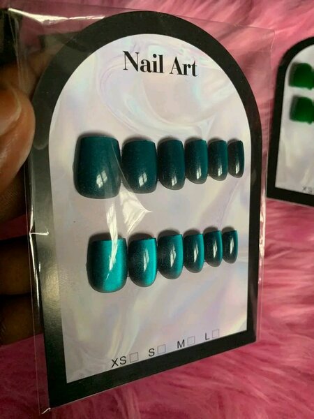 Ongles Couleurs Vibrantes