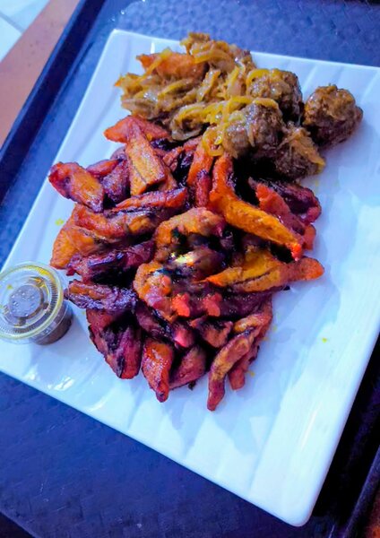 Alloco +  boulettes de viande