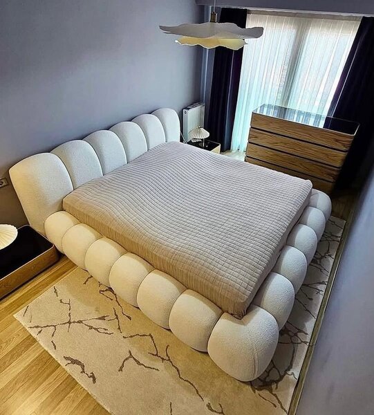 Lit design moderne capitonné