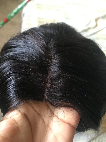 Perruque en dentelle noire