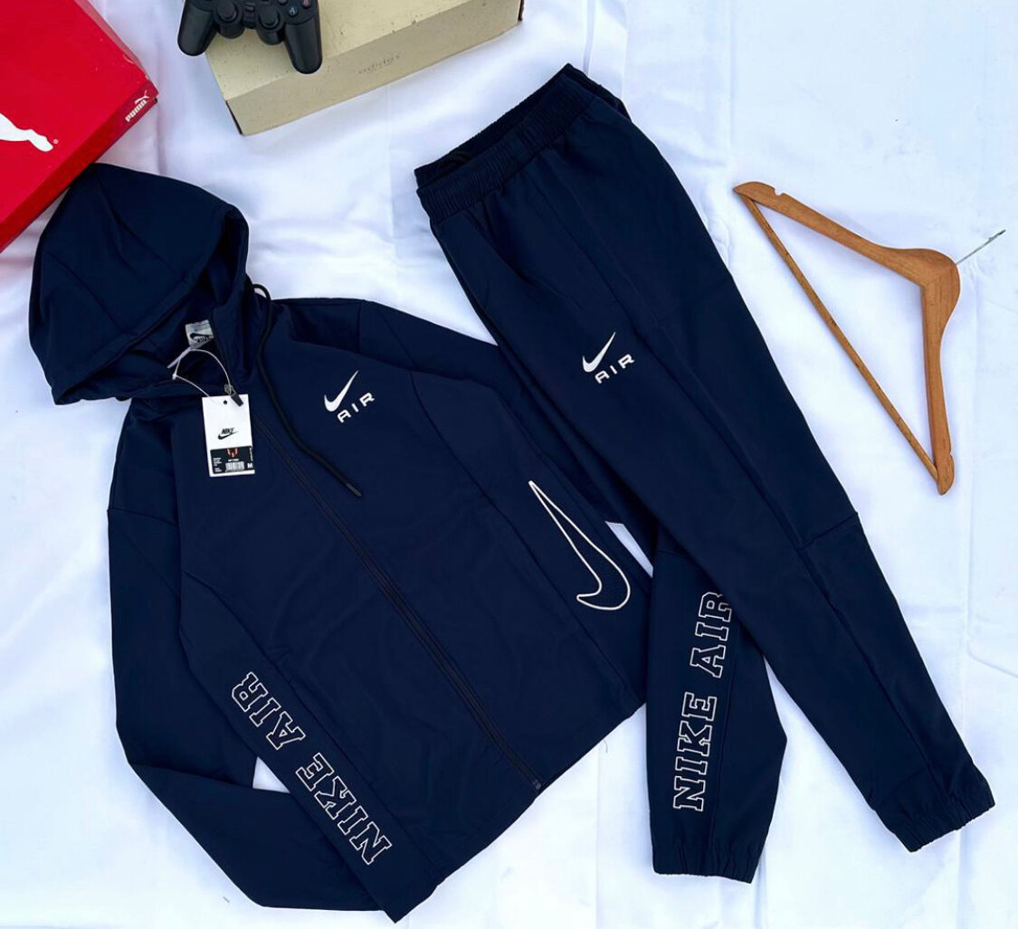 Ensemble de sport à capuche