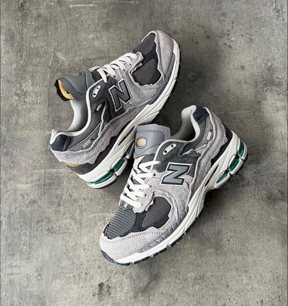 Baskets New Balance Gris
