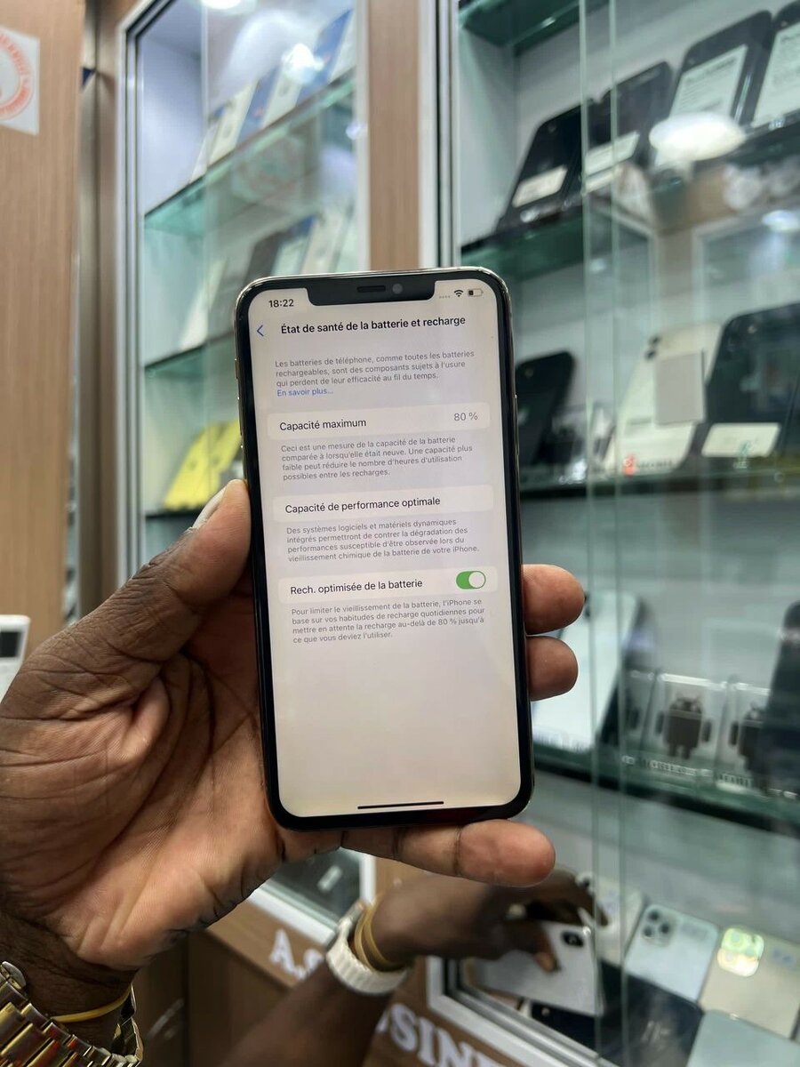 iPhone 11 Pro Max 64go sans face id