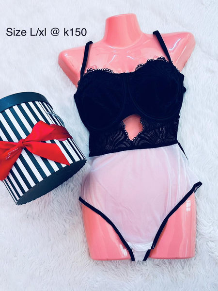 Lingerie noir blanc