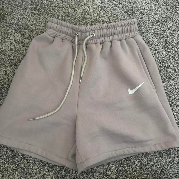 Shorts de sport unisexes Nike