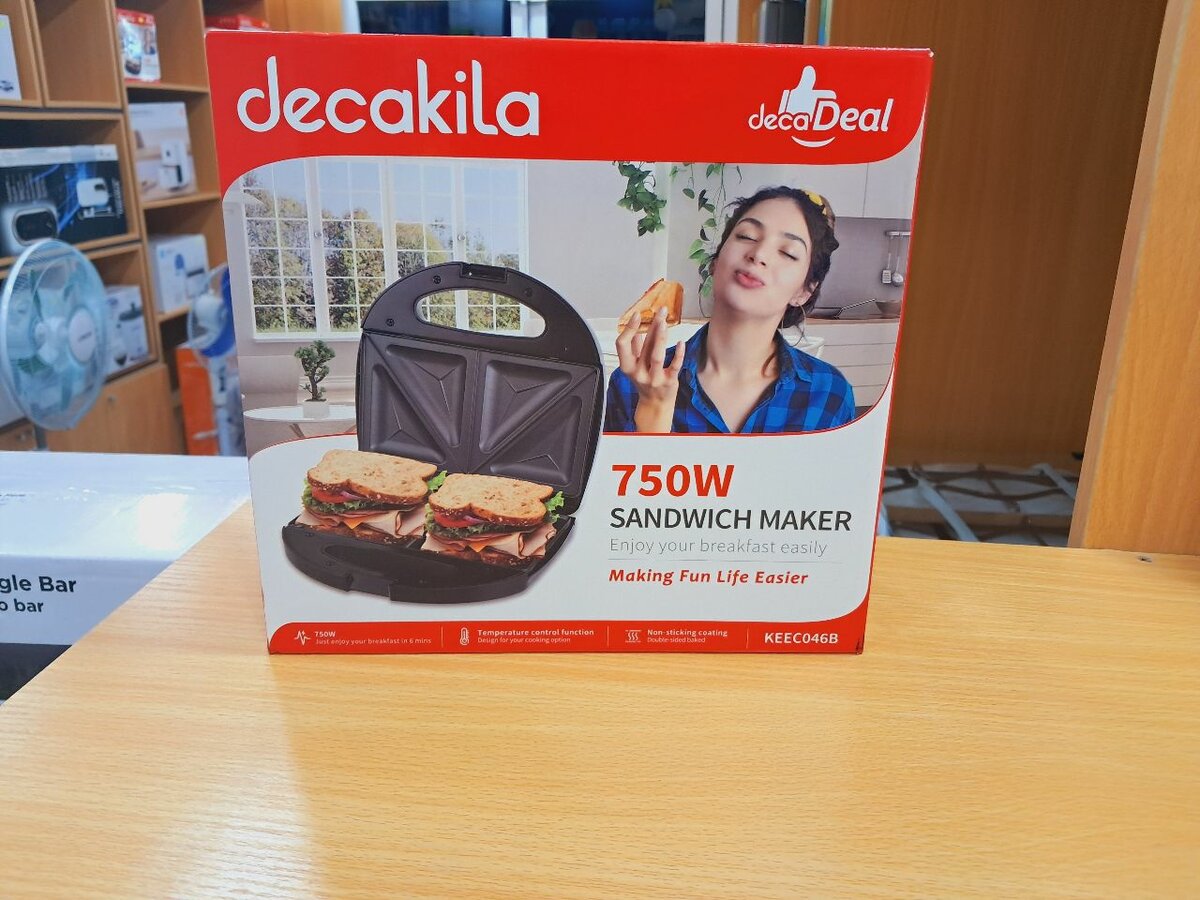 The Decakila sandwich maker 750w