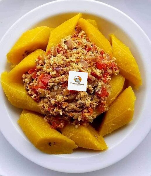 Délice de Plantains et Œufs