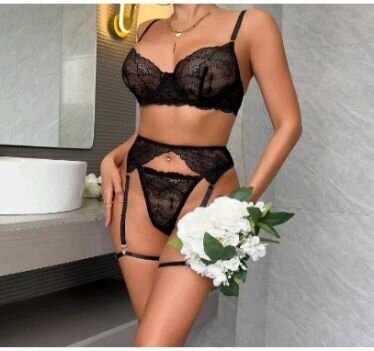 Ensemble lingerie dentelle noire