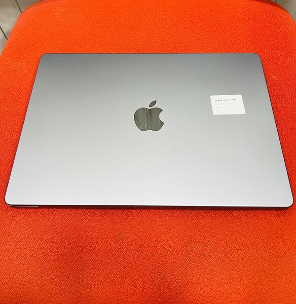 MACBOOK PRO M1 2021
