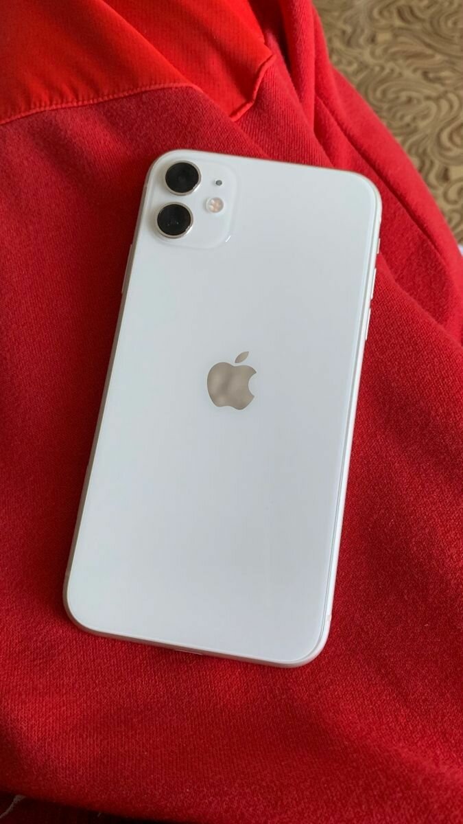 iPhone 11