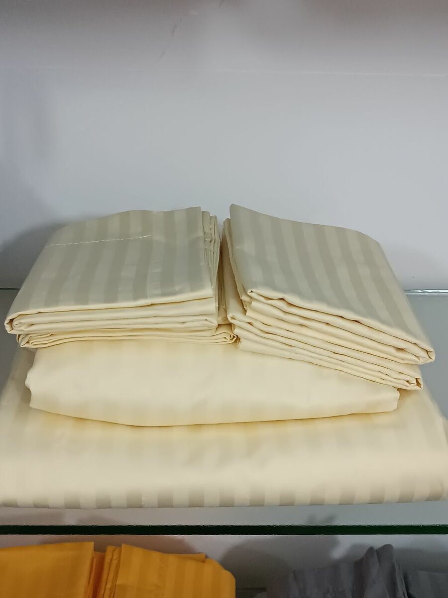 Parure de lit rayée en coton doux