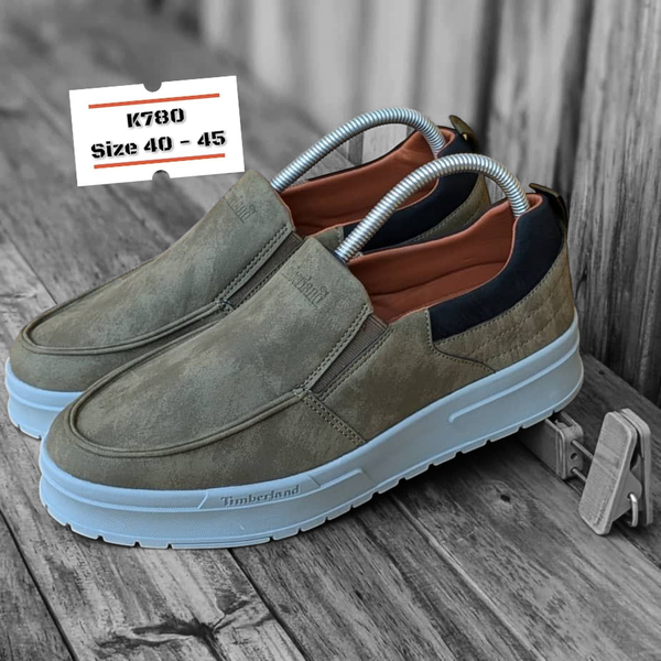 TIMBERLAND LOW-CUT SNEAKERS