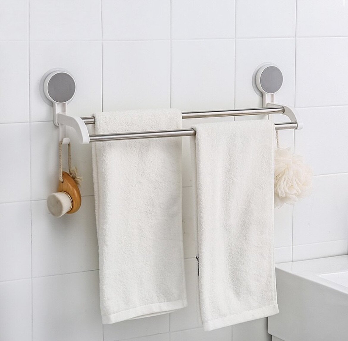 Towel rack