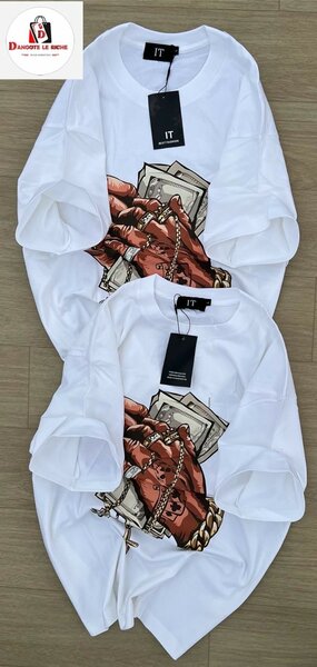 T-shirt graphique blanc IT