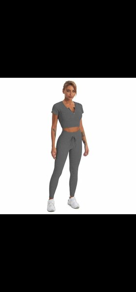 Ensemble crop top et leggings