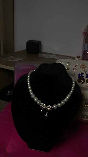 Colliers en perles ras de cou