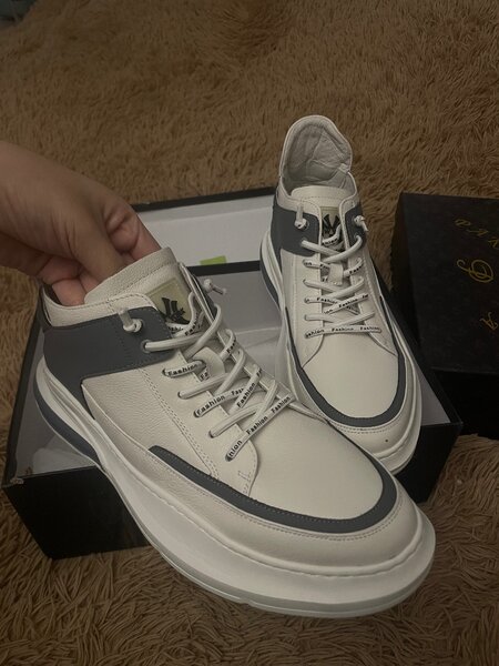 Кроссовки с турции