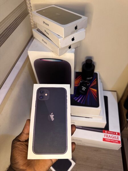 iPhone 11 64gb Gevey Unlocked