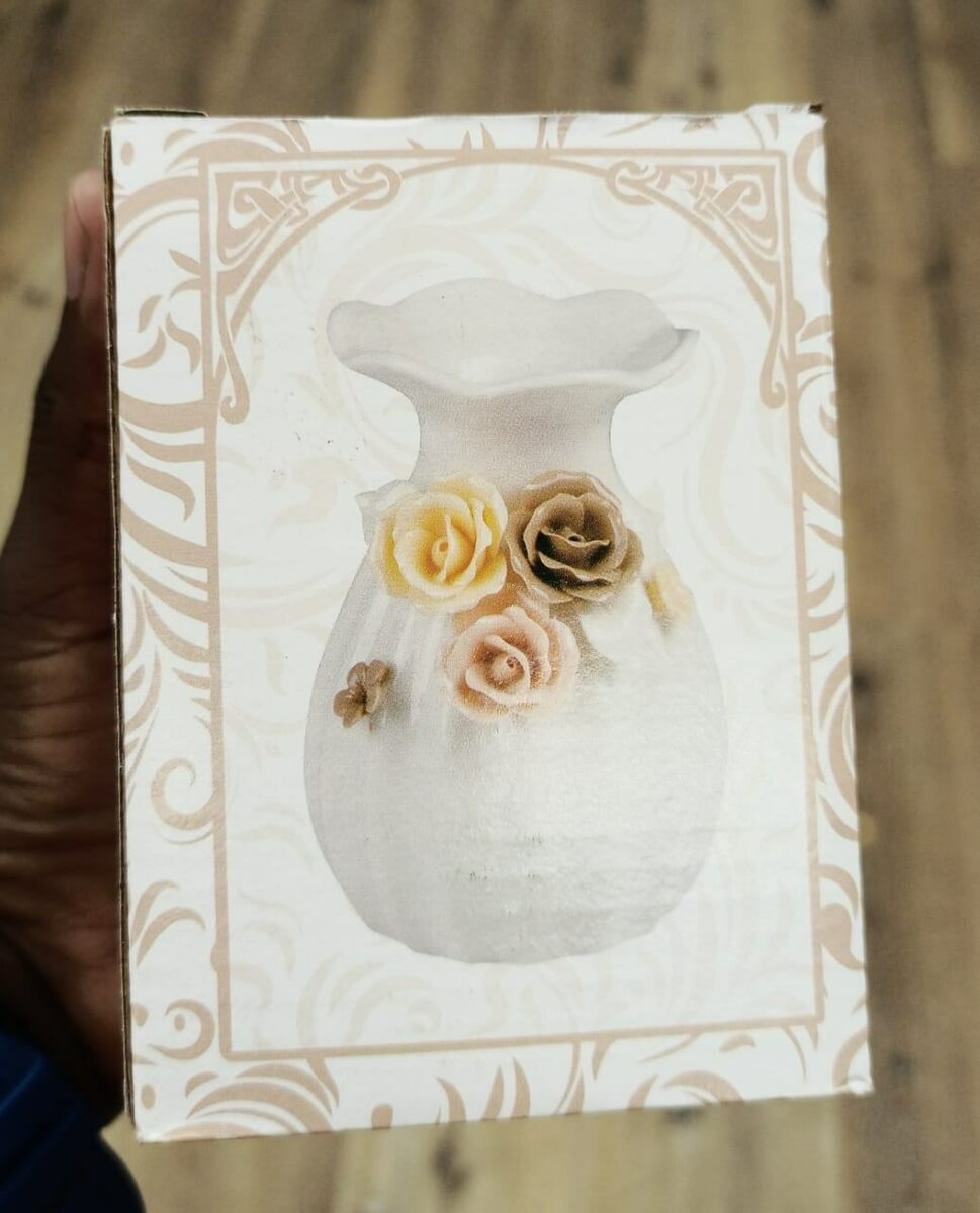 Vase décorative en céramique