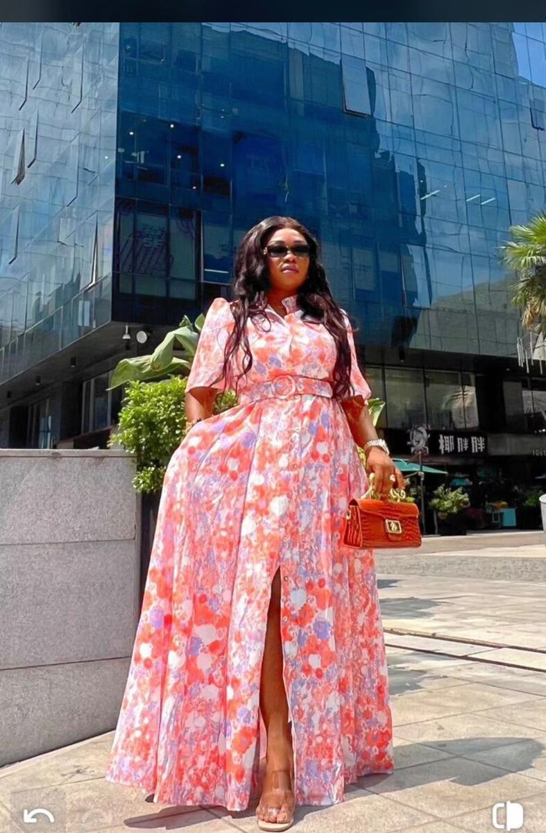 Robe longue fleurie bleue