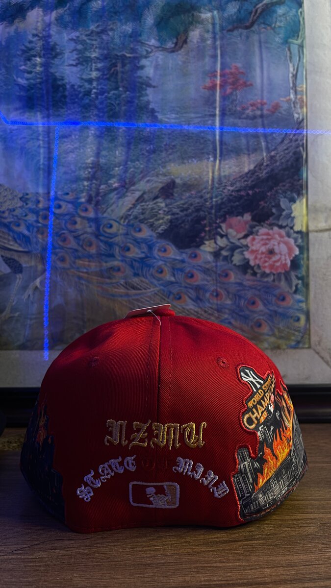 Casquette snapback rouge stylée