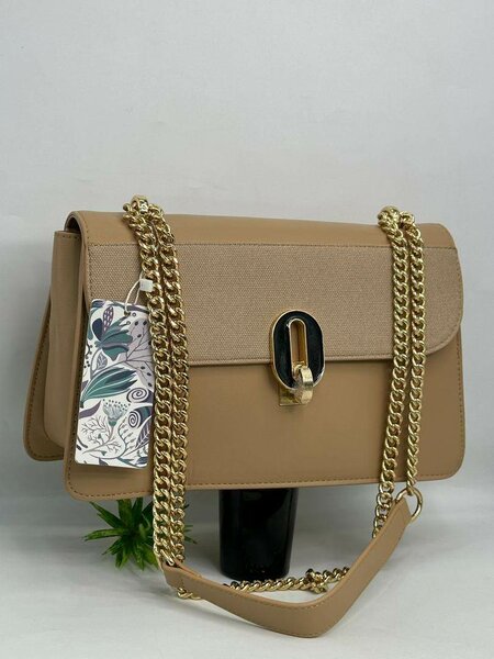 Un sac à main dame pour sortir