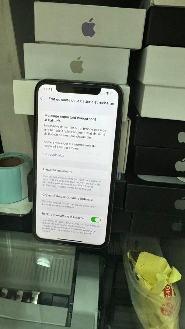 iPhone 11 Pro 64g sans id