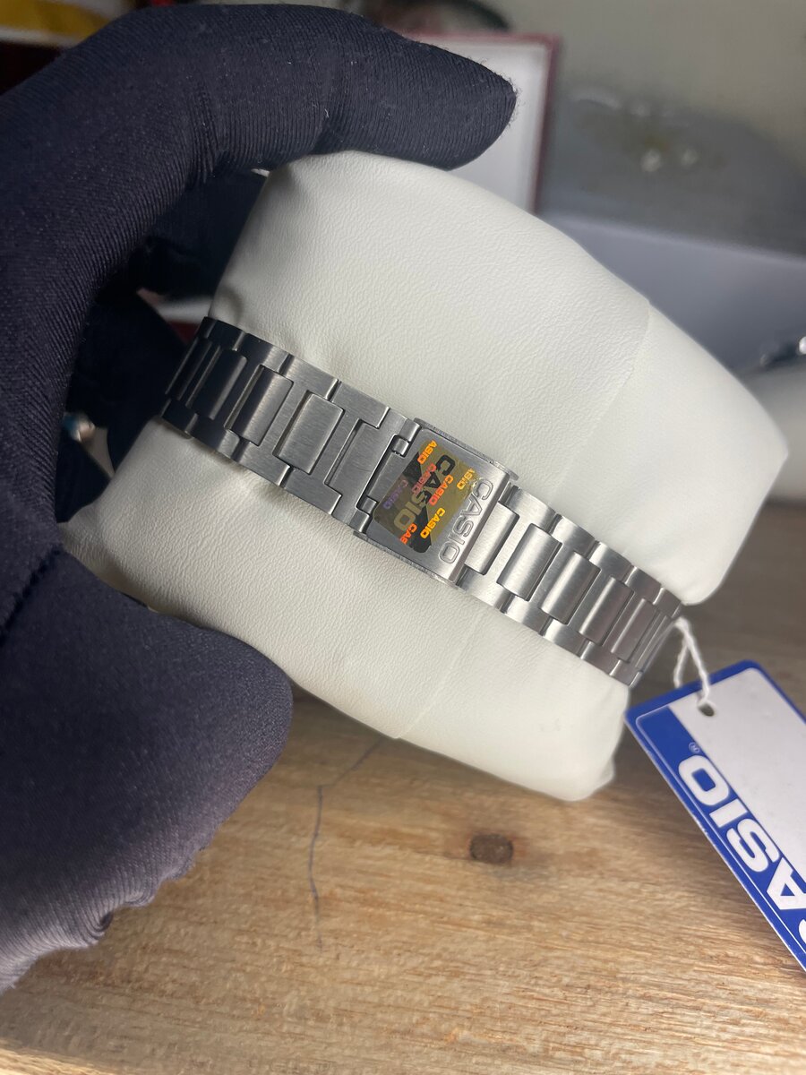 Montre rétro numérique Casio