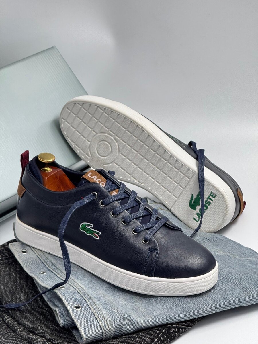 LACOSTE NAVY AMD WHITE
