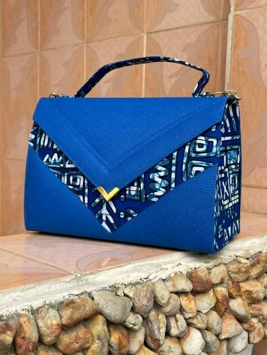 Sacs à main colorés en cuir