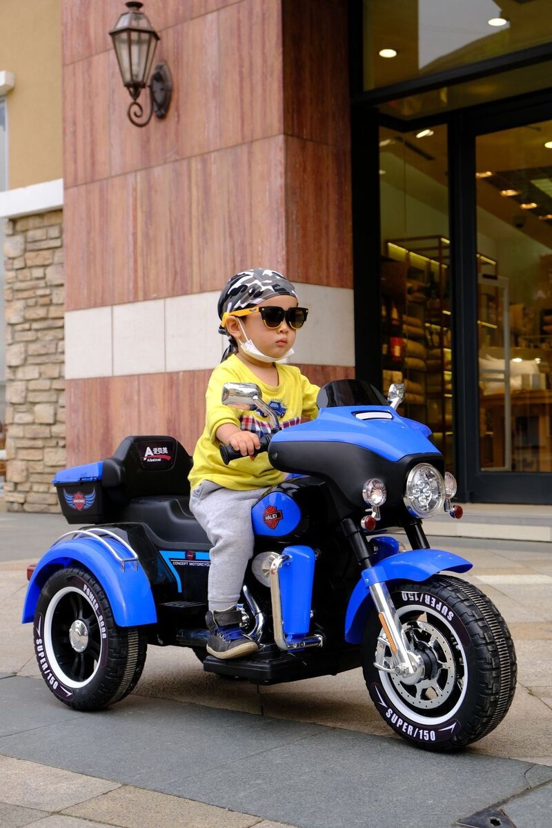 Moto électrique enfant LED