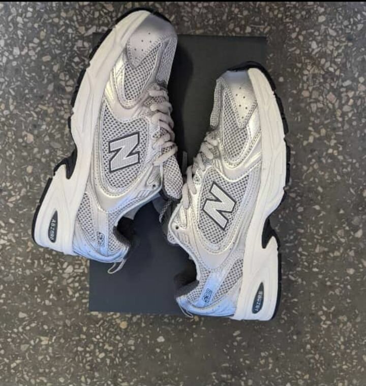 New Balance 530