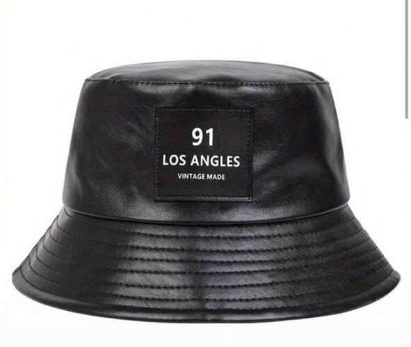 Chapeau bob en cuir élégant