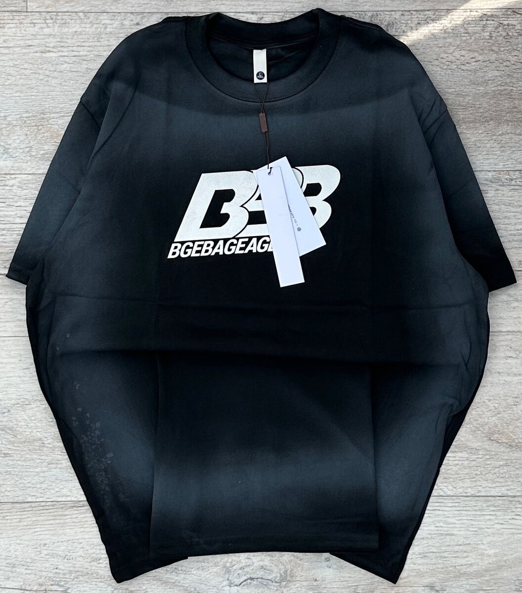 T-shirt graphique tendance