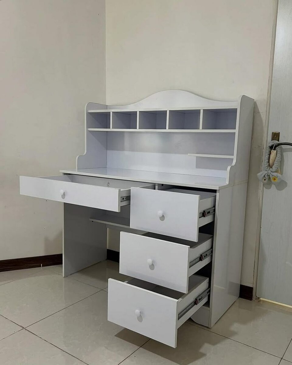Office desk 4 drawer