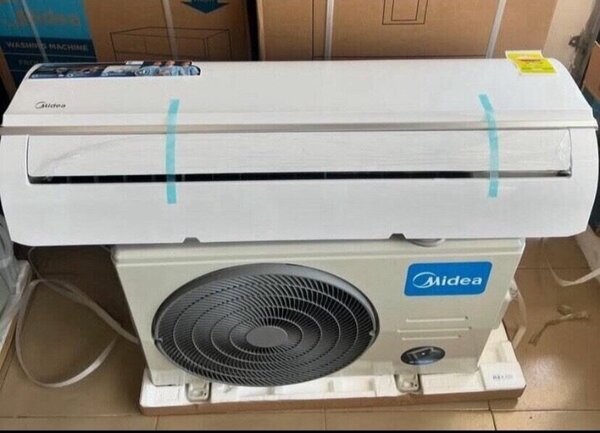MIDEA 1.5HP AIR CONDITIONER