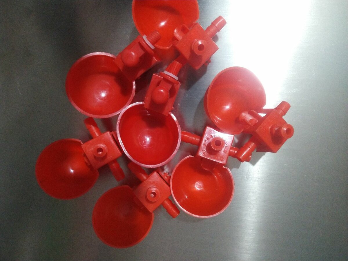 Automatic water drinking Nipple